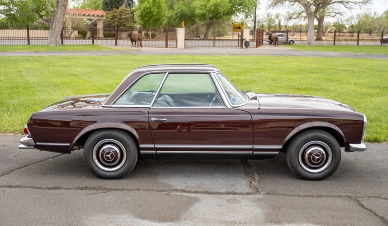 								1967 Mercedes-Benz 230SL 4-Speed full									