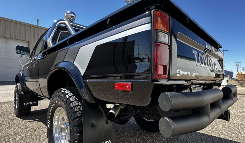 								1981 Toyota Pickup SR-5 4×4 5-Speed full									