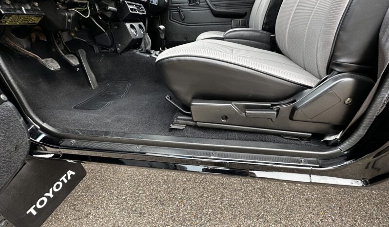 								1981 Toyota Pickup SR-5 4×4 5-Speed full									