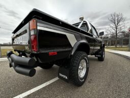 										1981 Toyota Pickup SR-5 4×4 5-Speed full									