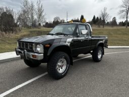 										1981 Toyota Pickup SR-5 4×4 5-Speed full									