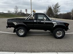 										1981 Toyota Pickup SR-5 4×4 5-Speed full									