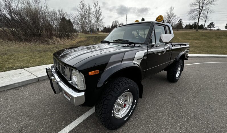 								1981 Toyota Pickup SR-5 4×4 5-Speed full									