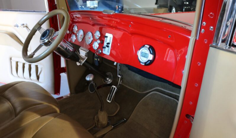 								1932 Chevrolet 5-Window Coupe Street Rod full									