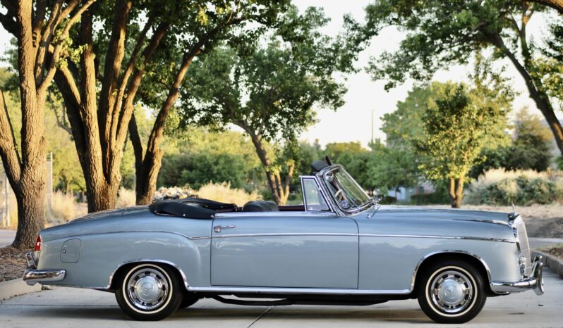 								1960 Mercedes-Benz 220SE Cabriolet full									