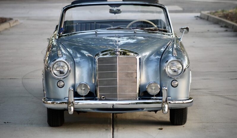 								1960 Mercedes-Benz 220SE Cabriolet full									