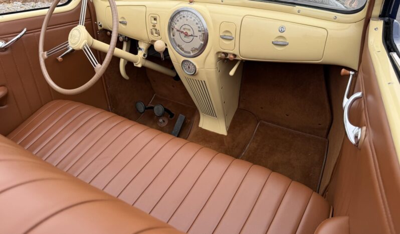 								1939 Lincoln-Zephyr Convertible Sedan full									