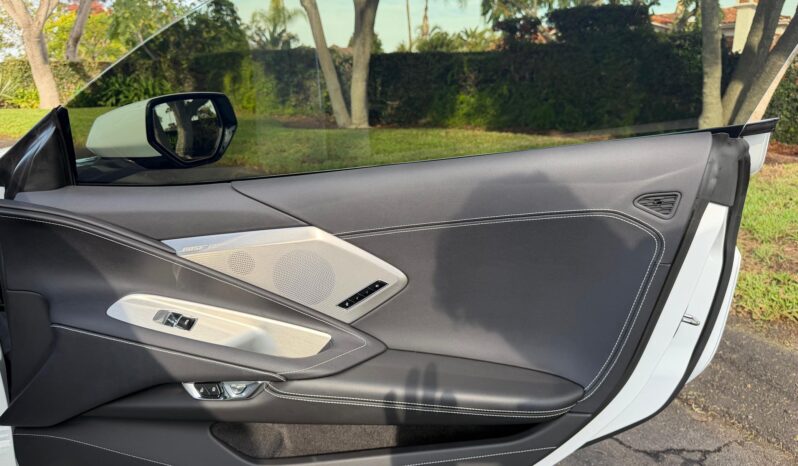 								2023 Chevrolet Corvette Stingray Convertible 2LT full									