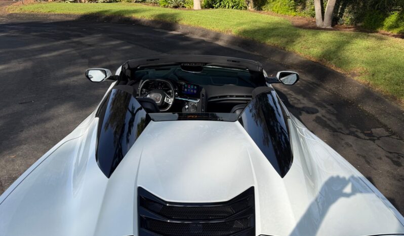 								2023 Chevrolet Corvette Stingray Convertible 2LT full									