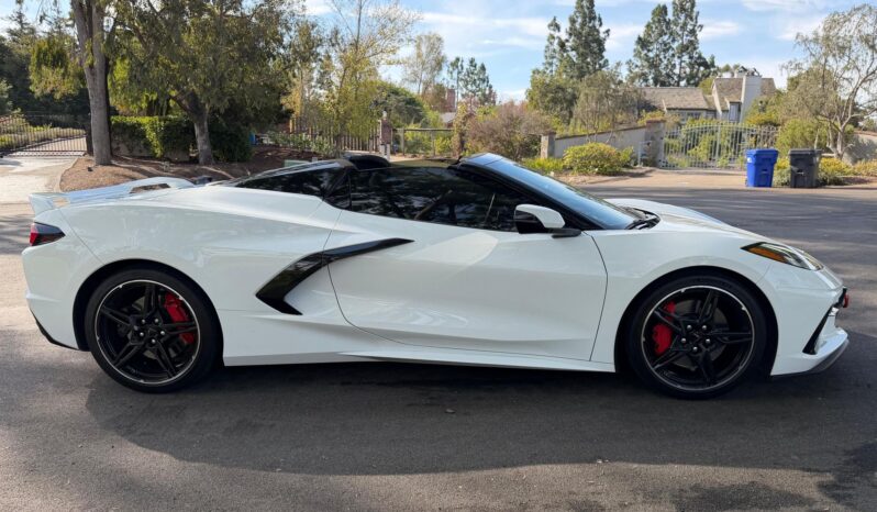 								2023 Chevrolet Corvette Stingray Convertible 2LT full									