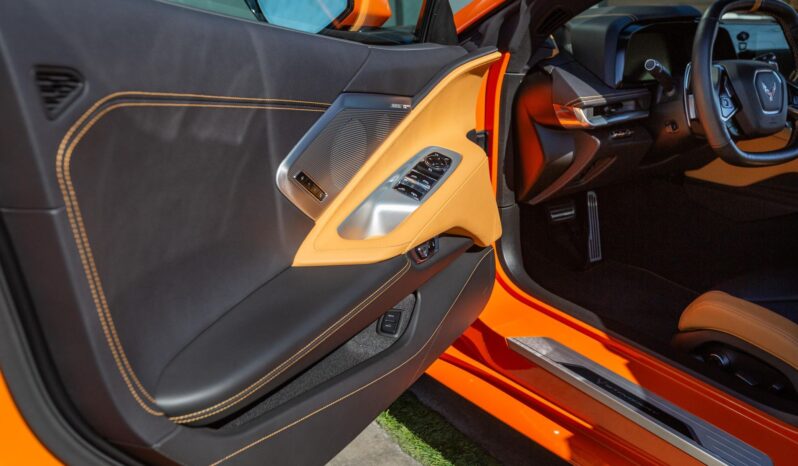 								2022 Chevrolet Corvette Stingray Convertible 2LT Z51 full									