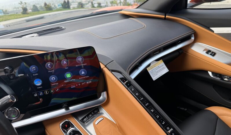 								2022 Chevrolet Corvette Stingray Convertible 2LT Z51 full									