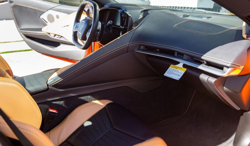 								2022 Chevrolet Corvette Stingray Convertible 2LT Z51 full									