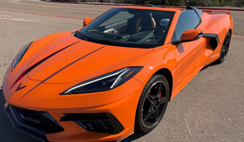 								2022 Chevrolet Corvette Stingray Convertible 2LT Z51 full									