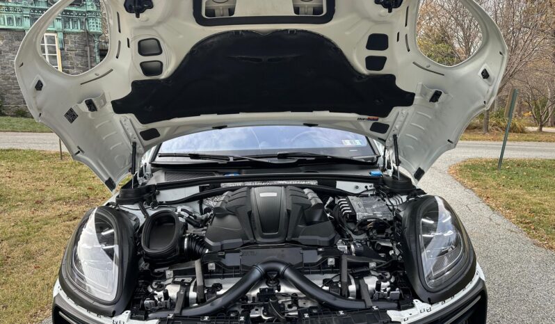 								2024 Porsche Macan S 375-hp full									