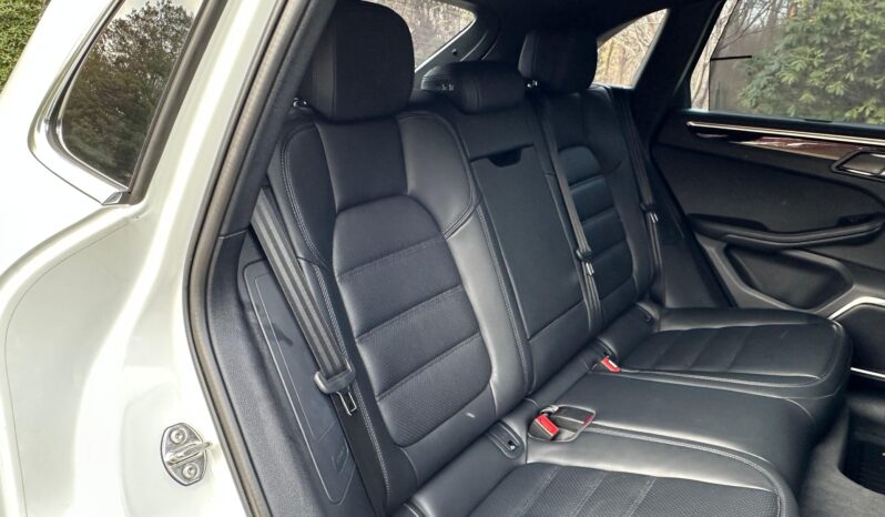 								2024 Porsche Macan S 375-hp full									