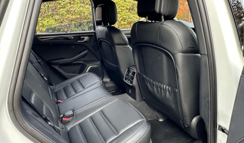 								2024 Porsche Macan S 375-hp full									