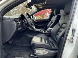 										2024 Porsche Macan S 375-hp full									