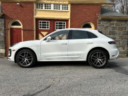 										2024 Porsche Macan S 375-hp full									