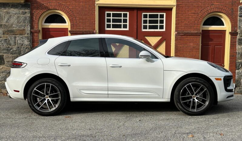 								2024 Porsche Macan S 375-hp full									