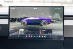 										2024 Tesla Cybertruck 600-hp full									