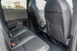 										2024 Tesla Cybertruck 600-hp full									