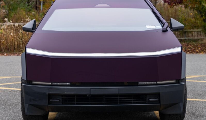 								2024 Tesla Cybertruck 600-hp full									