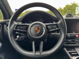 2022 Porsche Macan AWD full