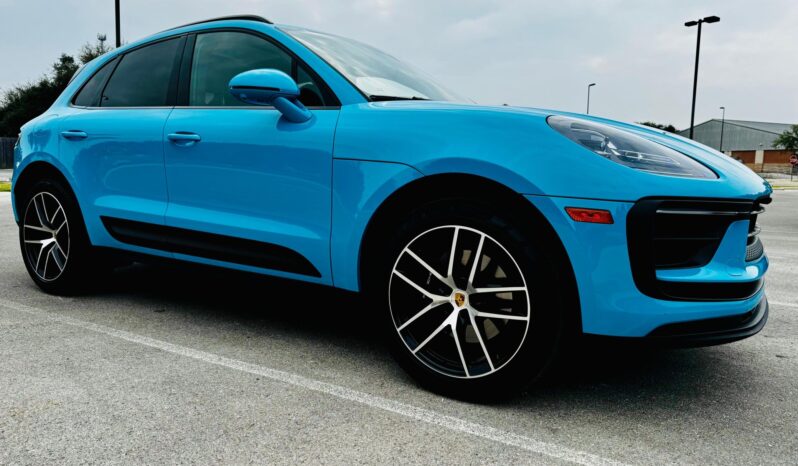 								2022 Porsche Macan AWD full									