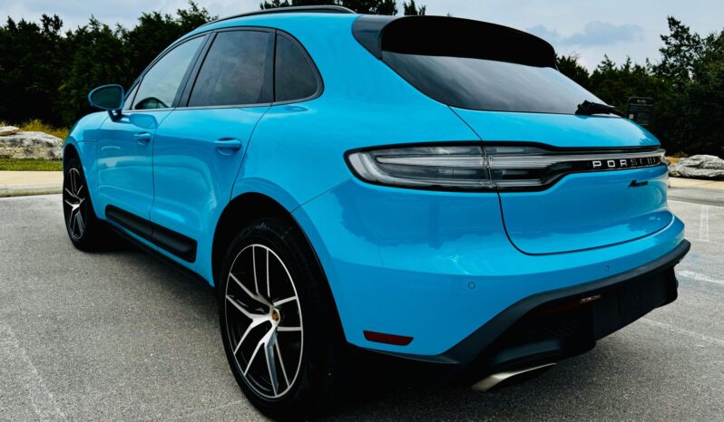 								2022 Porsche Macan AWD full									