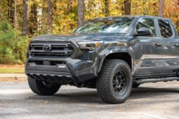 										2024 Toyota Tacoma SR5 Double Cab full									