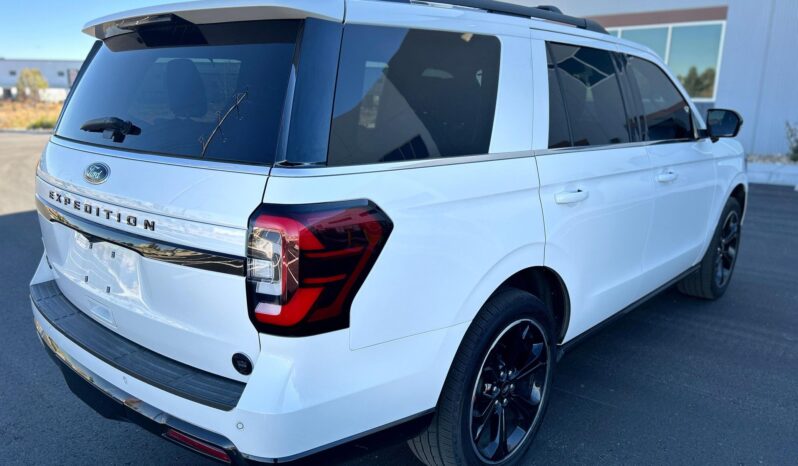 								2023 Ford Expedition Limited 4×4 full									