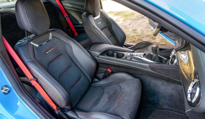 								2022 Chevrolet Camaro ZL1 Coupe full									