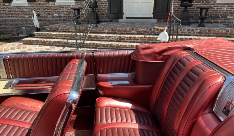 								1962 Oldsmobile Starfire Convertible full									