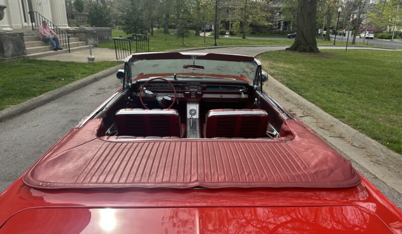 								1962 Oldsmobile Starfire Convertible full									