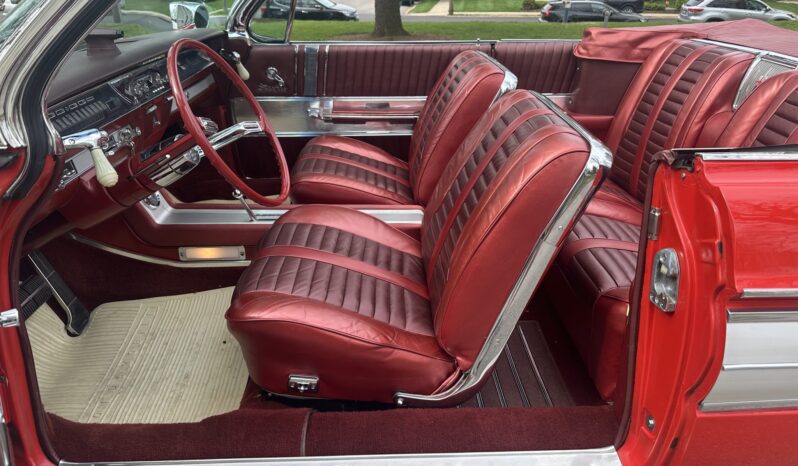 								1962 Oldsmobile Starfire Convertible full									