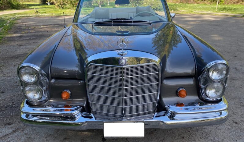 								1968 Mercedes-Benz 280SE Cabriolet full									