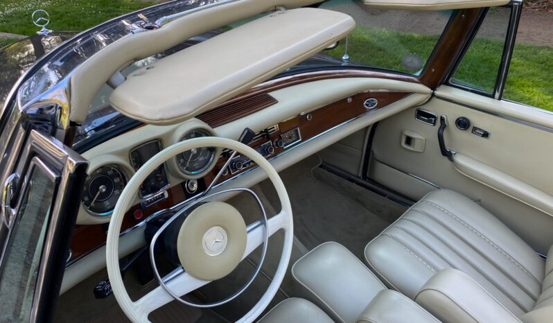 								1968 Mercedes-Benz 280SE Cabriolet full									