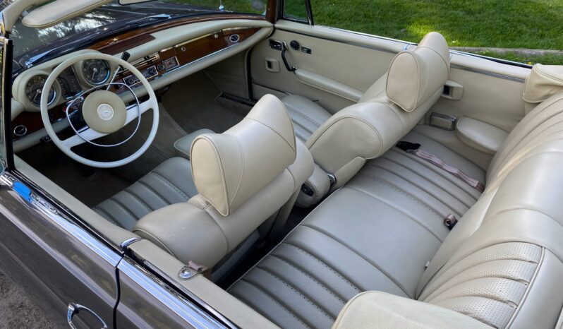								1968 Mercedes-Benz 280SE Cabriolet full									