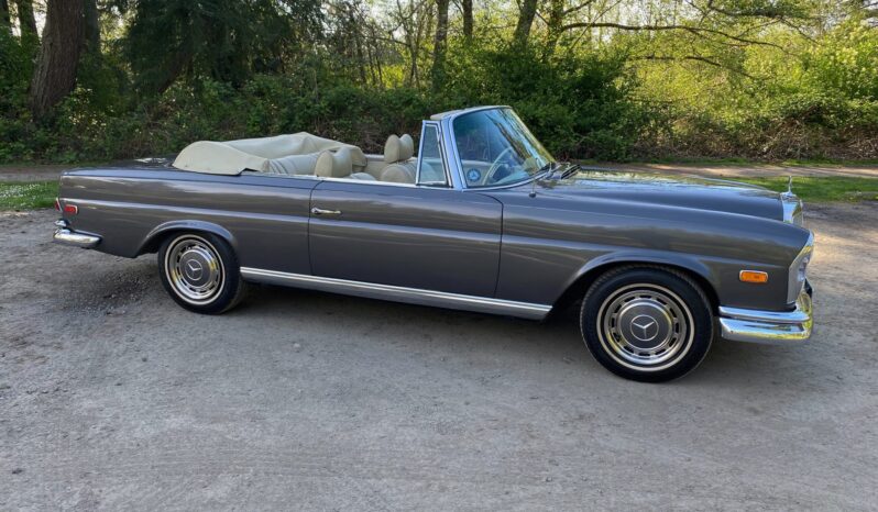 								1968 Mercedes-Benz 280SE Cabriolet full									