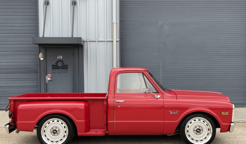 								1969 Chevrolet C10 Stepside Pickup 5-Speed full									