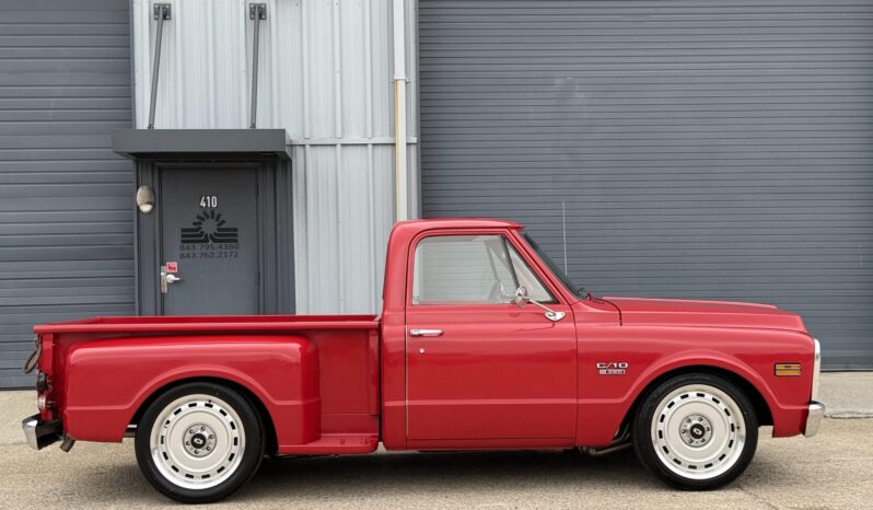 								1969 Chevrolet C10 Stepside Pickup 5-Speed full									