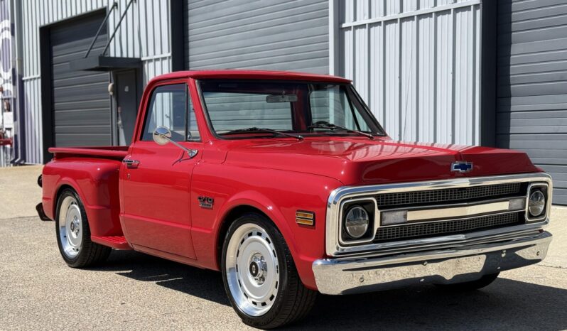 								1969 Chevrolet C10 Stepside Pickup 5-Speed full									