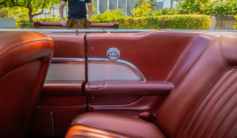 								1962 Ford Thunderbird Convertible full									