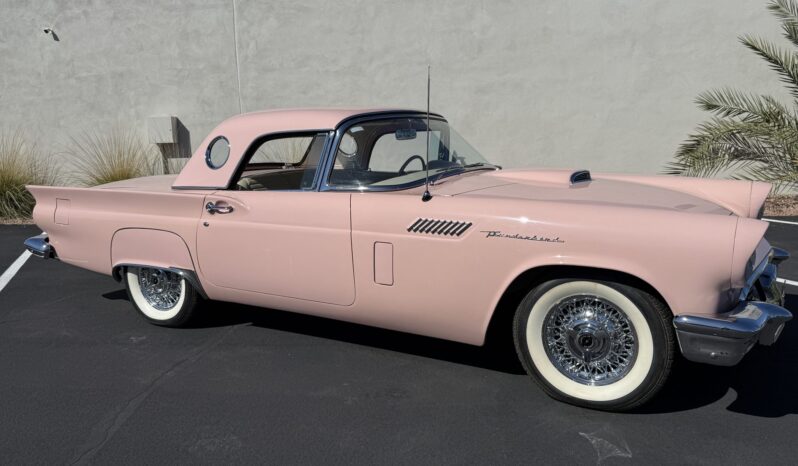 								1957 Ford Thunderbird full									