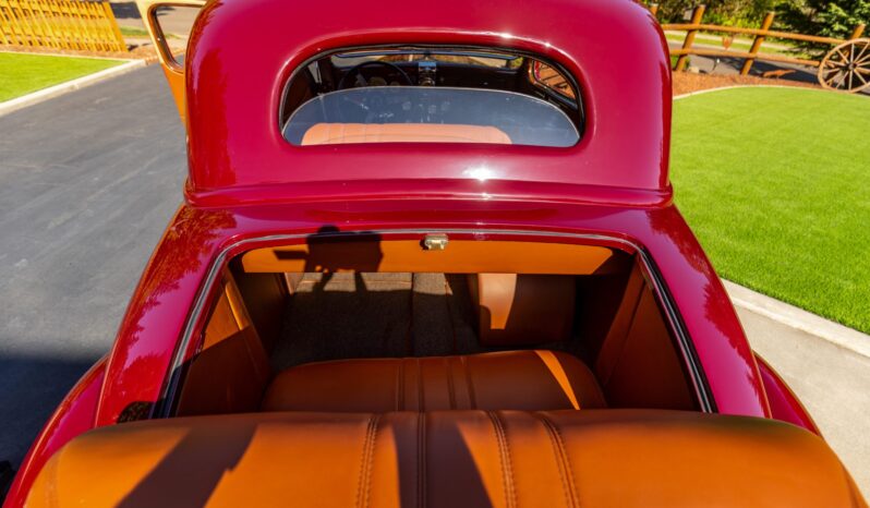 								1936 Ford Model 68 Deluxe 5-Window Coupe full									
