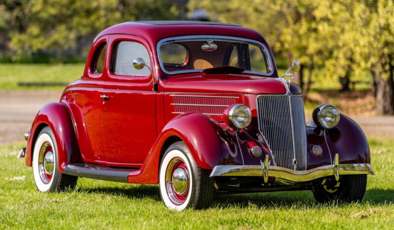 								1936 Ford Model 68 Deluxe 5-Window Coupe full									