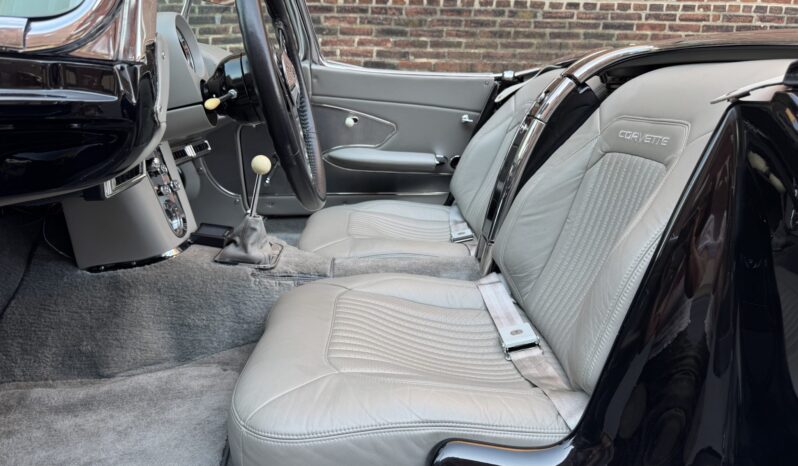 								1959 Chevrolet Corvette 5-Speed full									