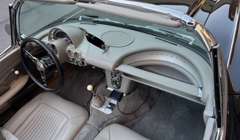 								1959 Chevrolet Corvette 5-Speed full									