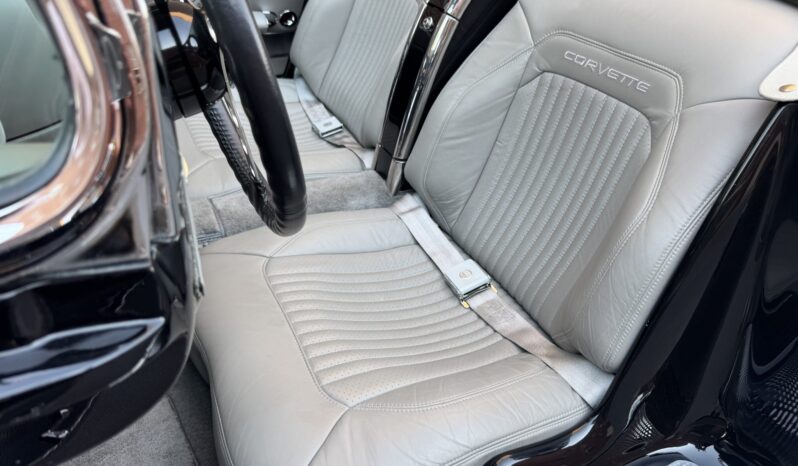 								1959 Chevrolet Corvette 5-Speed full									